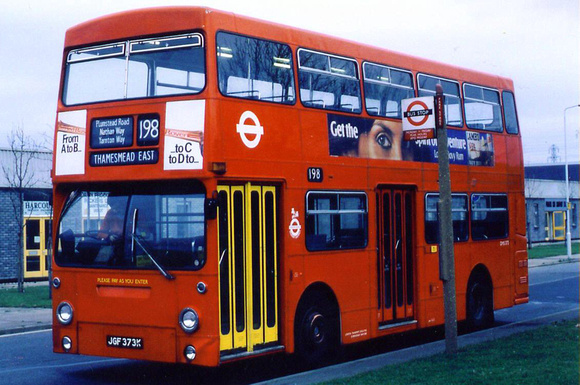 Route 198, London Transport, DMS373, JGF373K