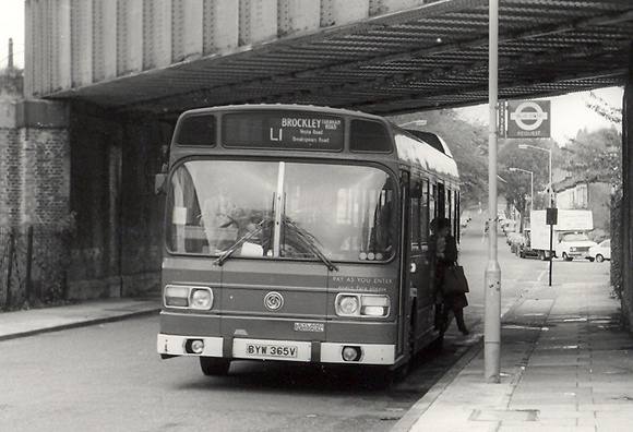 Route L1, London Transport, LS365, BYW365V, Brockley