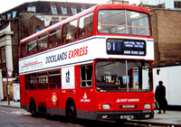 Route D1, East London Buses, S22, J822HMC, Waterloo