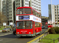 Route D1, East London Buses, S26, J826HMC, Tower Hill