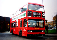 Route D5, East London Buses, T204, CUL204V, Crossharbour