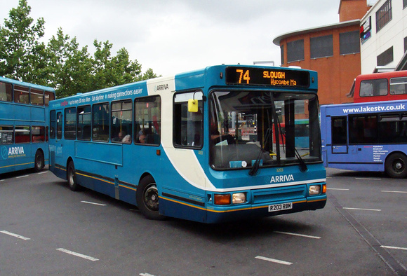 Route 74, Arriva the Shires 3203, R203RBM, High Wycombe