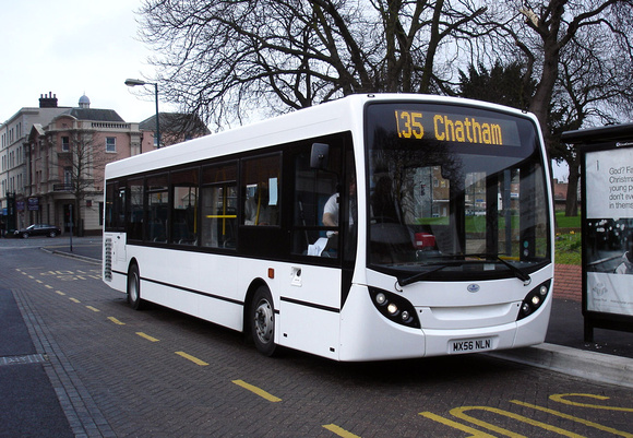 Route 135, Kent Top Travel, MX56NLN, Chatham