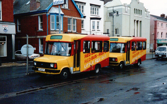 Red Bus North Devon 427, C348GFJ, Barnstaple