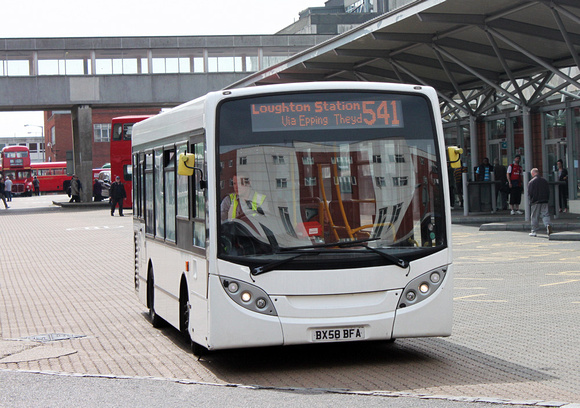 Route 541, Trustybus, BX58BFA, Harlow Bus Station