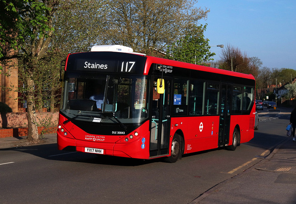 Route 117, London United RATP, DLE30043, YX17NHH, Staines
