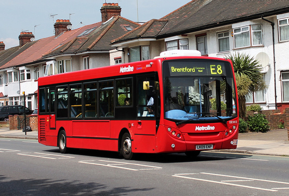 Route E8, Metroline, DE1013, LK09ENP, Boston Manor Stn