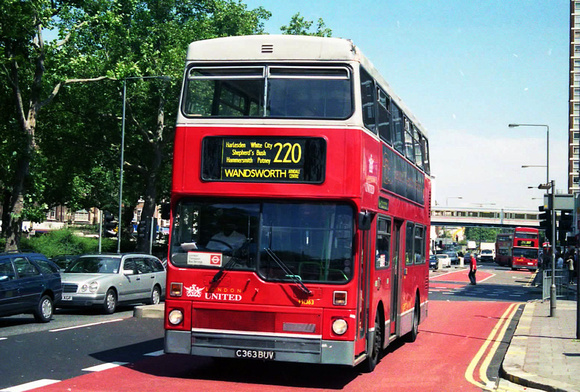 Route 220, London United, M1363, C363BUV, Shepherd's Bush