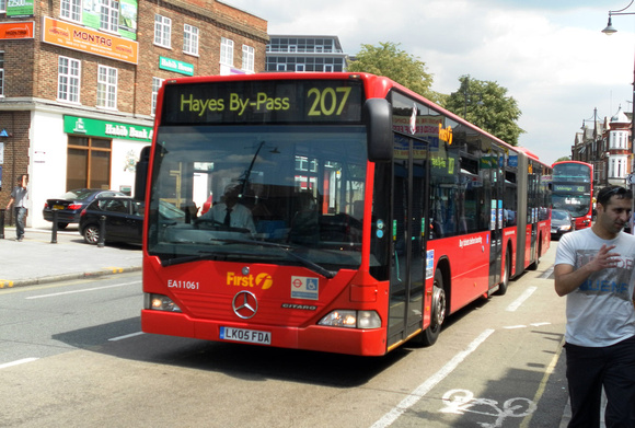 Route 207, First London, EA11061, LK05FDA, Southall