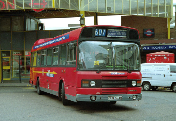 Route 607, Uxbridge Buses, LS504, GUW504W, Uxbridge
