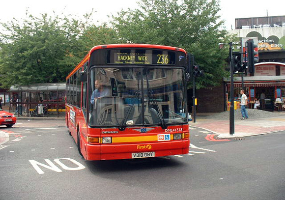 Route 236, First London, DML41318, V318GBY, Finsbury Park