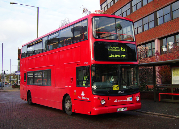 Route 61, Selkent ELBG 17263, X263NNO, Bromley