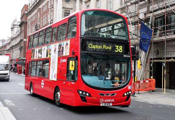 Route 38, Arriva London, DW414, LJ11AEE, Piccadilly