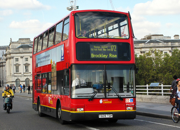 Route 172, London Central, PVL228, Y828TGH, Waterloo