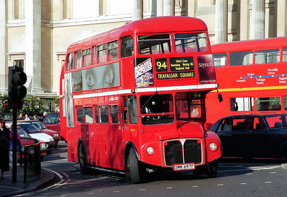 Route 94, London United, RML2697, SMK697F, Trafalgar Square