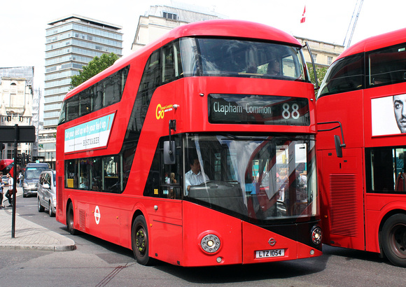 Route 88, Go Ahead London, LT54, LTZ1054, Trafalgar Square