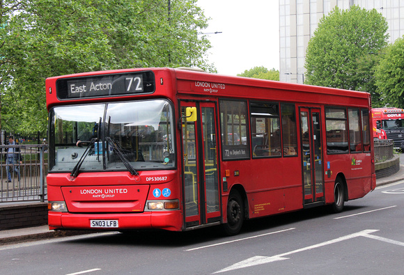 Route 72, London United RATP, DPS30687, SN03LFB, Hammersmith Bridge Rd