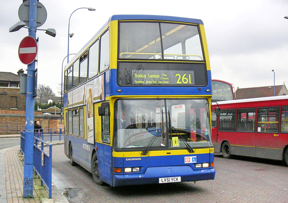 Route 261, Metrobus 424, LV51YCK, Lewisham