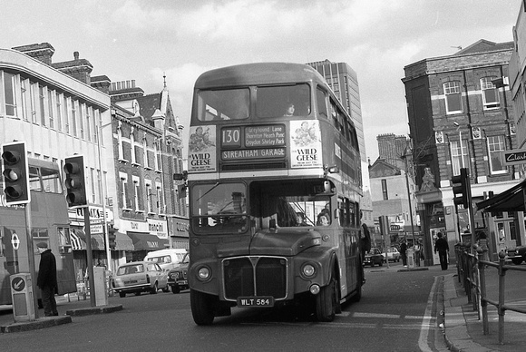 Route 130, London Transport, RM584, WLT584, Croydon