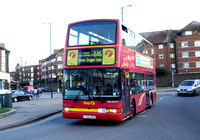 Route 616, First London, VNL32227, LT52XAL, Southgate