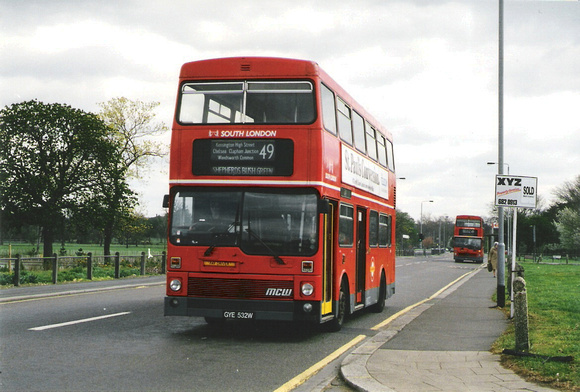 Route 49, South London Buses, M532, GYE532W