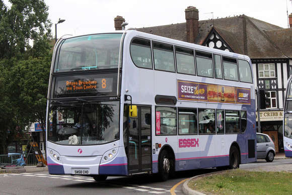 Route 8, First Essex 33572, SN58CHO, Pitsea