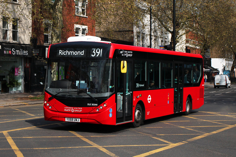 London Bus Routes | Route 391: Fulham, Sands End - Richmond