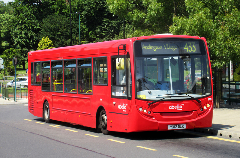 London Bus Routes | Route 433: Addington Village - Croydon Town Centre