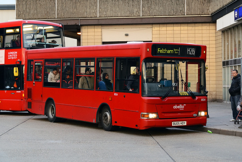 London Bus Routes | Route H26: Feltham, Sparrow Farm - Hatton Cross