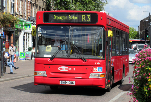 Route R3, Metrobus 256, SN54GRK, Orpington