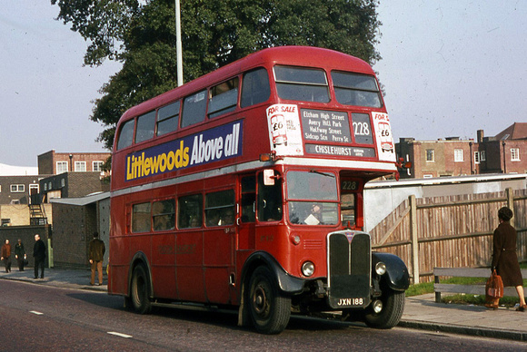 Route 228, London Transport, RT810, JXN188, Sidcup