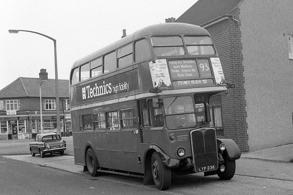 Route 93, London Transport, RT4177, LYF236, North Cheam