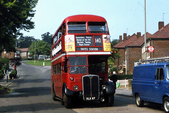 Route 140, London Transport, RT280, HLX97