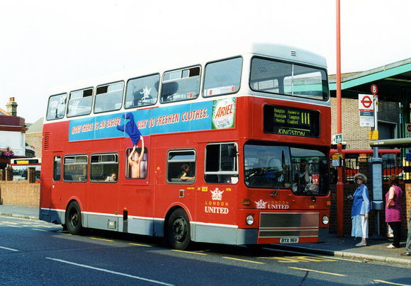 Route 111, London United, M96, BYX96V, Hounslow
