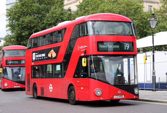 Route 19, Arriva London, LT490, LTZ1490, Trafalgar Square