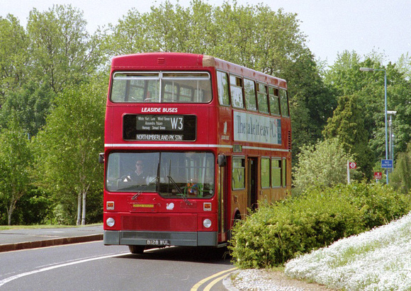 Route W3, Leaside Buses, M1128, B128WUL, Alexander Palace