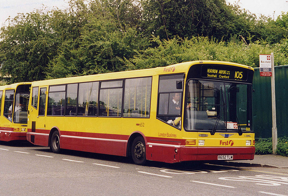 Route 105, First Buslines 652, R652TLM, Greenford