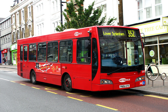 Route 352, Metrobus 265, PN06UYV, Bromley South