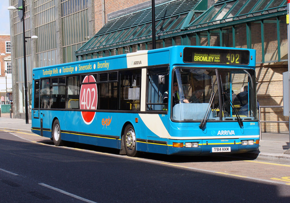 Route 402, Arriva Kent & Sussex 3914, T914KKM, Bromley