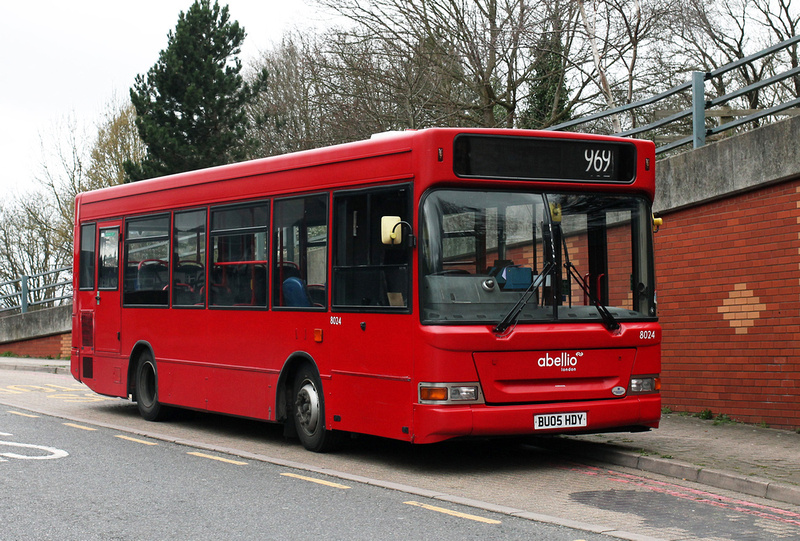 London Bus Routes | Route 969: Whitton, Gladstone Road - Roehampton Vale