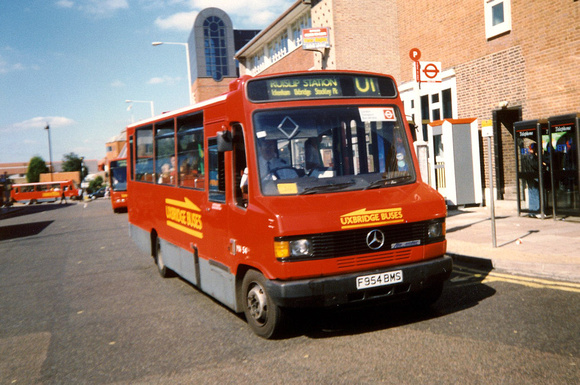 Route U1, Uxbridge Buses, MA54, F954BMS