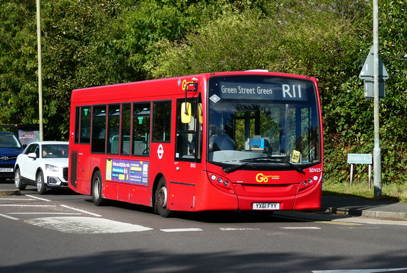 Route R11, Go Ahead London, SEN25, YX61FYY, Green St Green