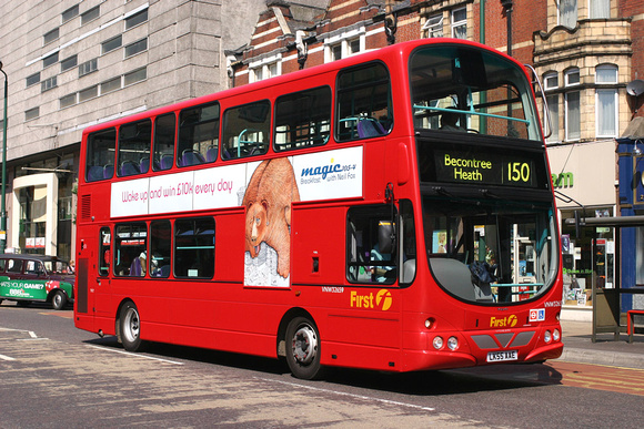 Route 150, First London, VNW32659, LK55AAE