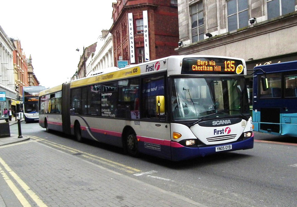 Route 135, First Manchester 12002, YN05GYB, Manchester