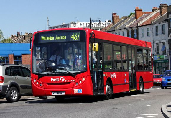 Route 487, First London, DML44042, YX58DWY, Willesden Junction