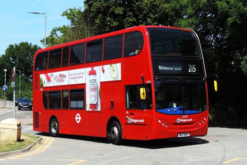 London Bus Routes Route 215 Lee Valley Campsiteyardley Lane