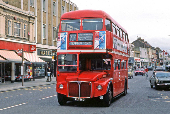 Route 77, London Transport, RM580, WLT580, Tooting