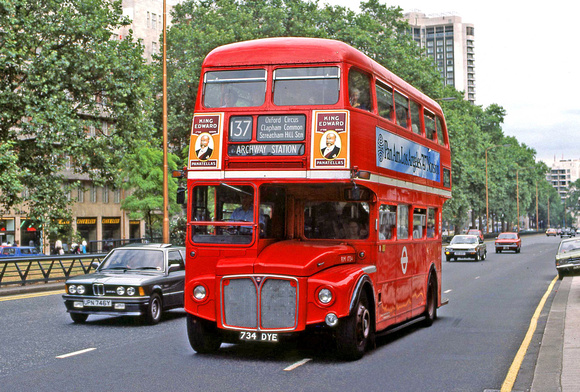 Route 137, London Transport, RM1734, 734DYE, Park Lane