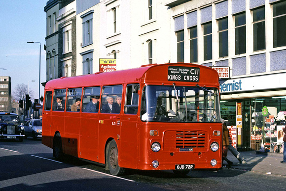 Route C11, London Transport, BL72, OLD72R, Archway
