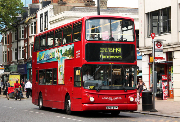 Route H91, London United RATP, TA218, SN51SYX, Chiswick High Road